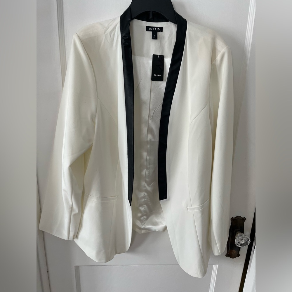 Torrid White Blazer with Black Trim